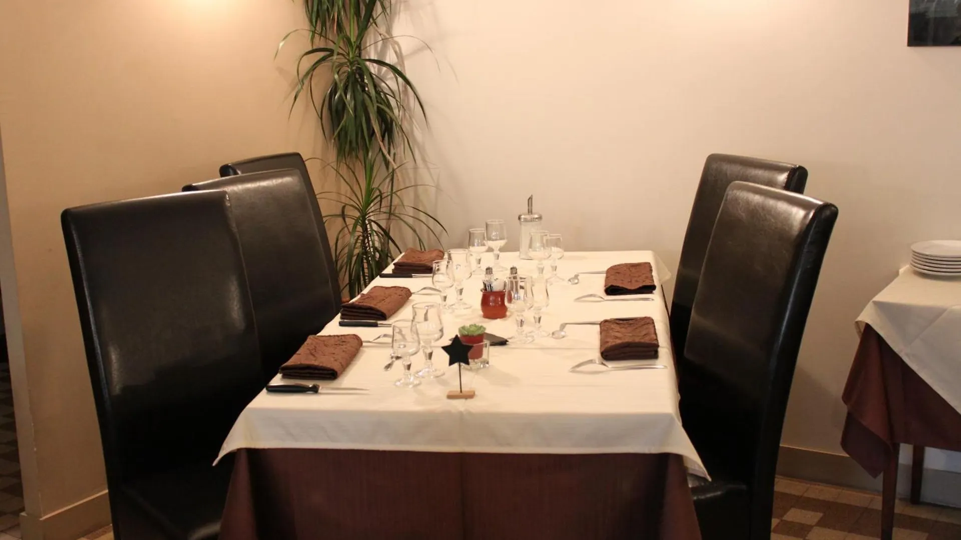 Logis Hotel Restaurant De La Dore Vertolaye France